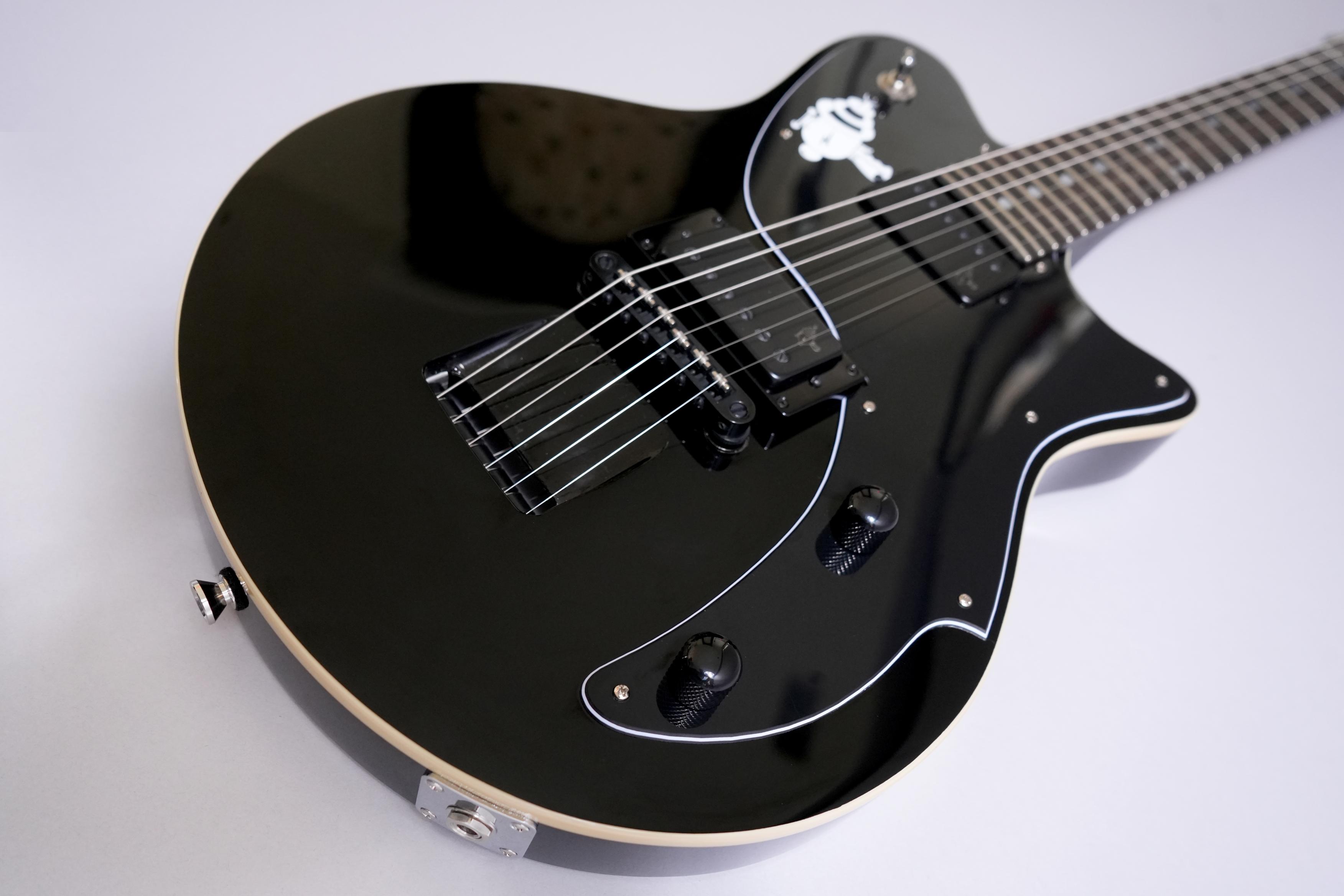 Steve Stevens Ascender Platinum – Ciari Guitars