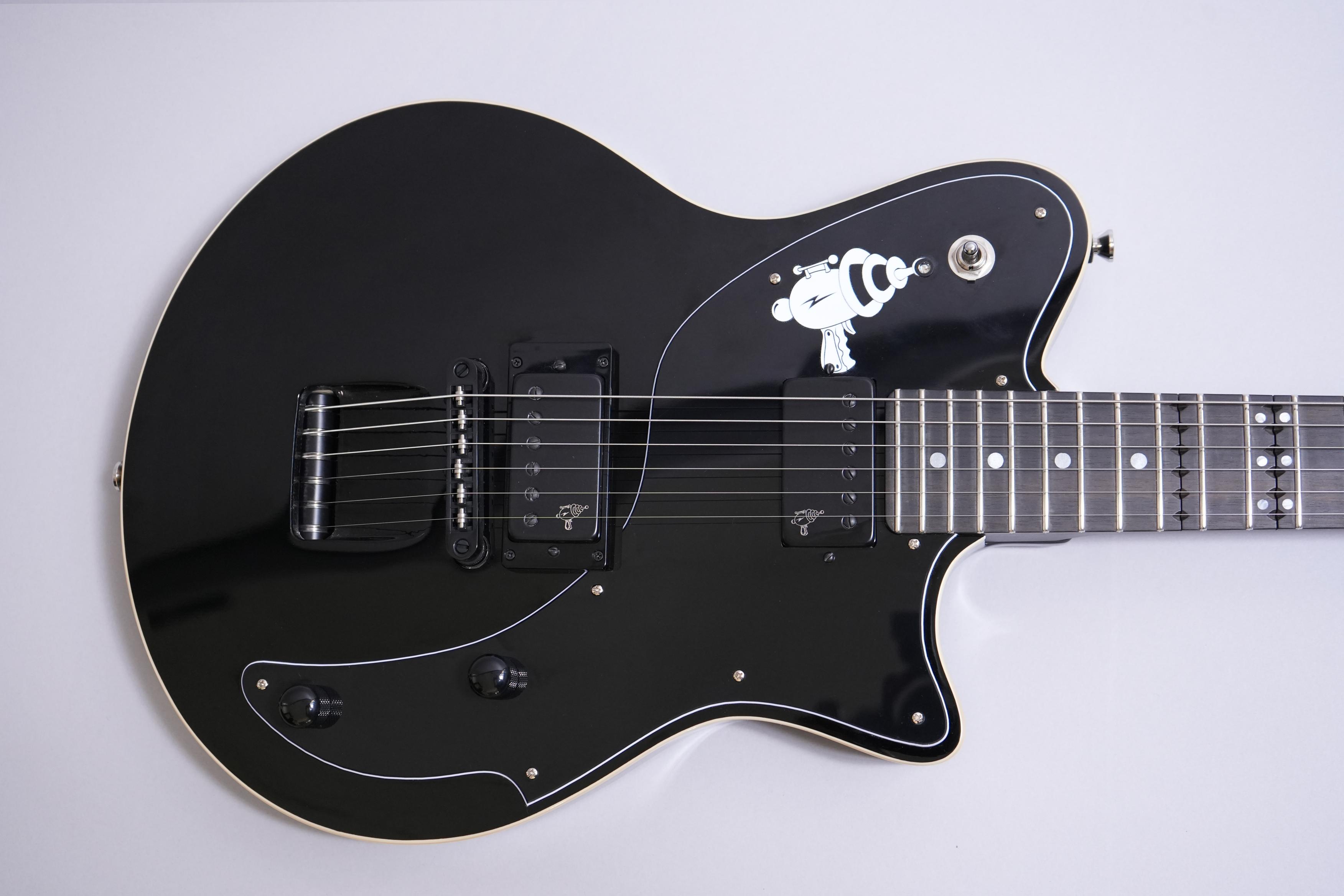 Steve Stevens Ascender Platinum – Ciari Guitars